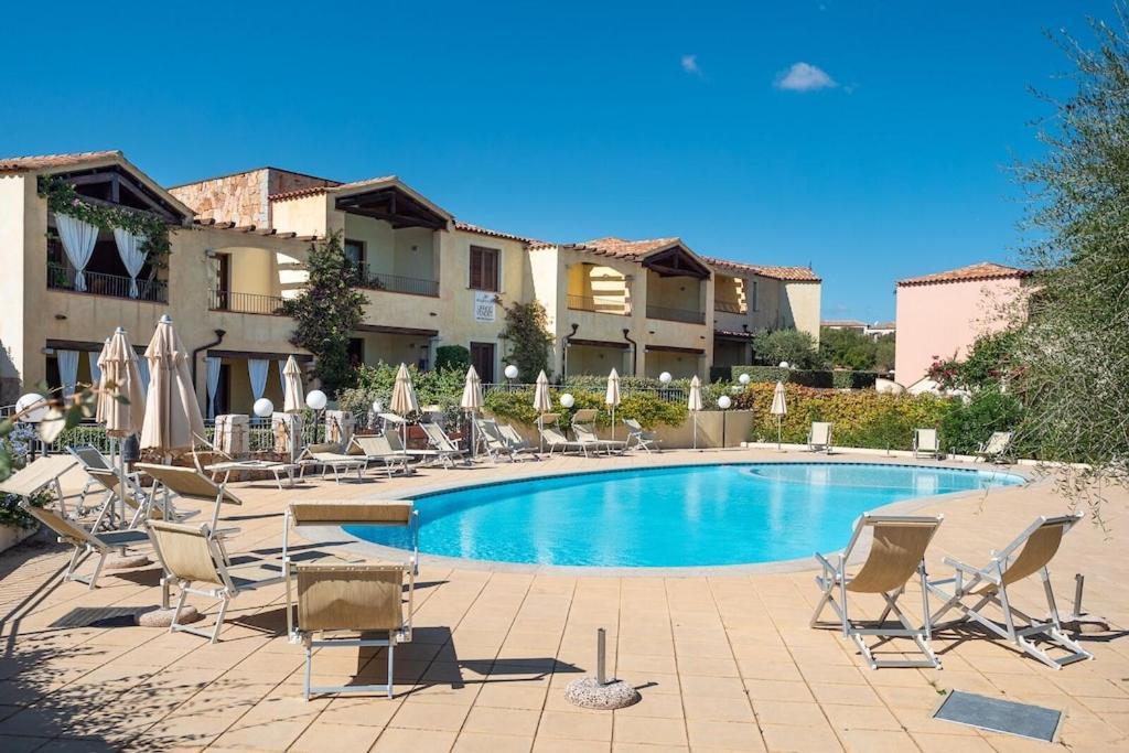 Сasa de vacaciones Two-room Facing The Pool In An Elegant Setting Just 2 Km From The Sea
